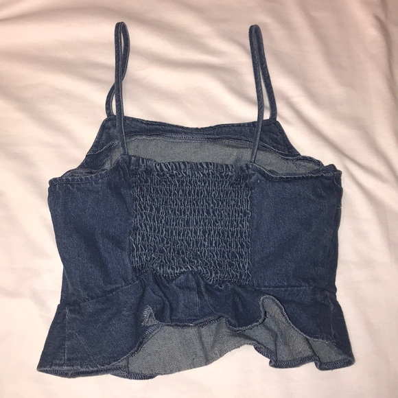 Crop-top - Picture 2 of 7